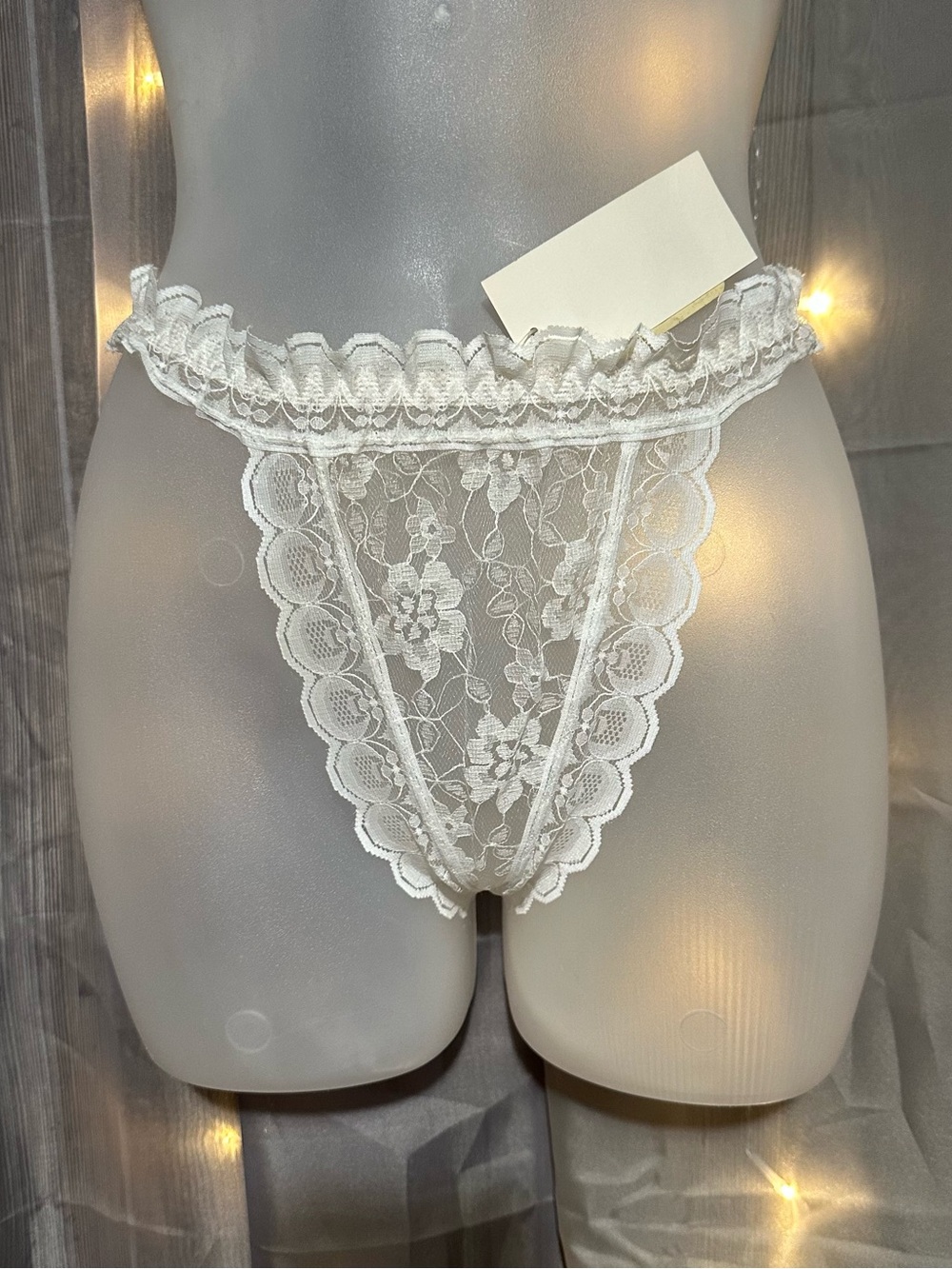 Vintage Deadstock Renè Rofè white lace, nylon high-rise panties Sz 5
